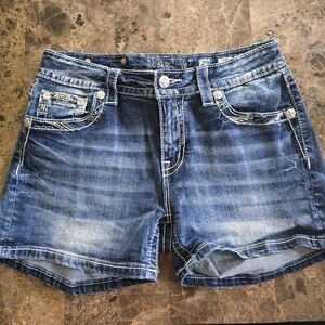 Miss Me Standard Shorts, Size 29
